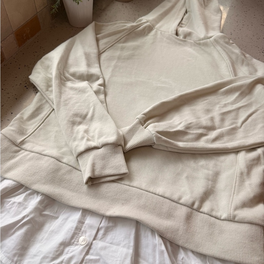 Zara Beige Twofer Sweatshirt with Attached Shirttail kids 14 women’s small